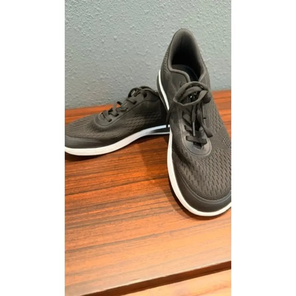 Women's HIKE Footwear Black Size 8.5